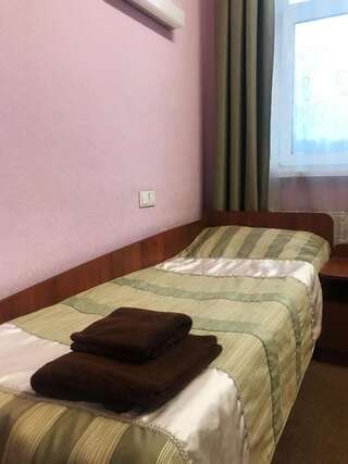 Отель Белтаможсервис-Минск Минск Двухместный номер с 2 отдельными кроватями и собственной ванной комнатой-18